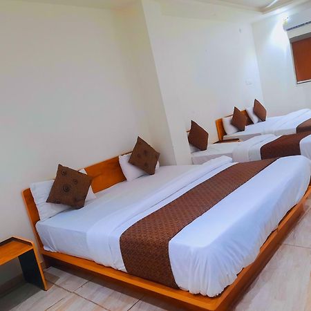 Hotel Nova Pride Rádzskot Kültér fotó